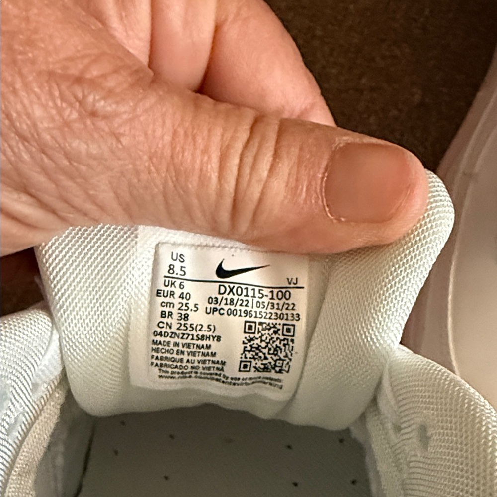 Nike Air Max 90 White with Blue Swoosh - Picture 5 of 8